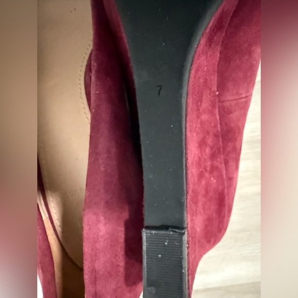 Tory Burch Burgundy Suede Luna Wedge Pumps sz 7 - Picture 8 of 10
